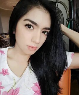 Putuskan Bercerai, 8 Artis Cantik Ini Berstatus Janda Muda I