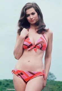 Valerie Leon (50 Images) Valerie leon, Valerie, Glamour phot