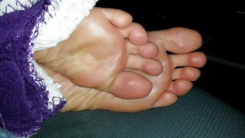Bare Soles Purple Toes - Photo #2