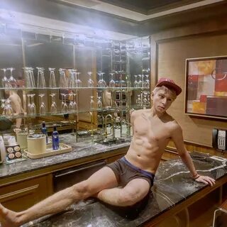 Daniel Hausser's Feet wikiFeet Men