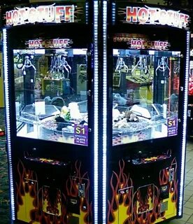 Six Player Rotating Crane Machine Game