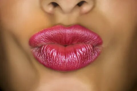 How to Get a Perfect Pout (Just in Time for Valentine’s Day!