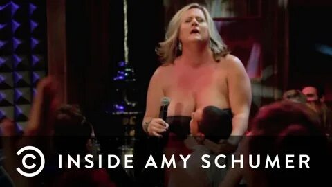Bridget Everett (Titty Song) Inside Amy Schumer - YouTube