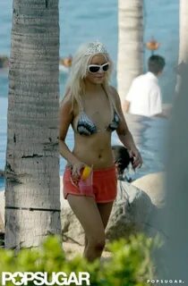 Christina Aguilera slipped into a sexy bikini and strolled b