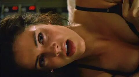 DVD - Screencaps - AUTOPSY 209 - Jessica Lowndes Network Pho