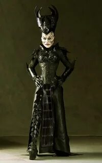 Farscape-Species: Scarran. I love that outfit