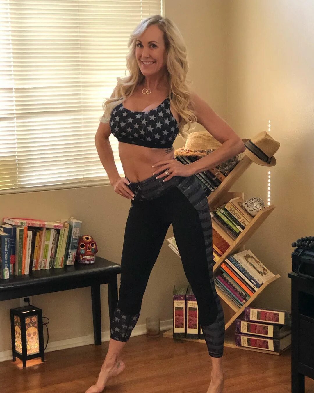 Brandi Love auf Instagram: "@realokie I’m obsessed with this workout l...