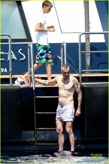 Daniel Day Lewis: Shirtless Yacht Vacation in Italy!: Photo 