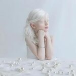 Albino Girl Aesthetic Related Keywords & Suggestions - Albin
