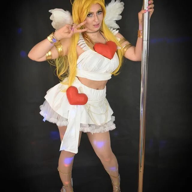 Loony_Leah Cosplay.