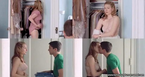 Laura linney boobs