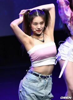 PRESS 191018- ITZY at the 2019 Bucheon International Animati