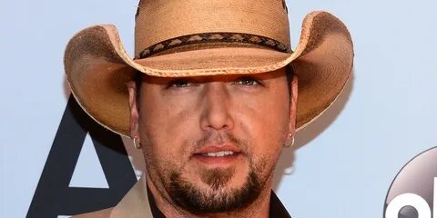 Jason Aldean Recalls When He First Heard Himself on the Radi