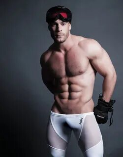 ★ Bulge and Naked Sports man
