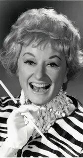 Phyllis Diller - Photo Gallery - IMDb