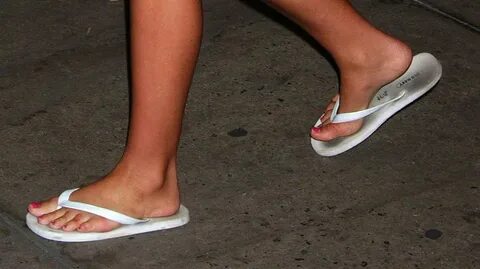 Jamie Lynn Spears Feet (9 photos) - celebrity-feet.com