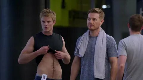 Graham Rogers in "Quantico" (Ep. 1x03, 2015) - Nudi al cinem