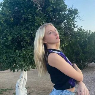 Brynn Rumfallo 11/22/2020 * CelebMafia