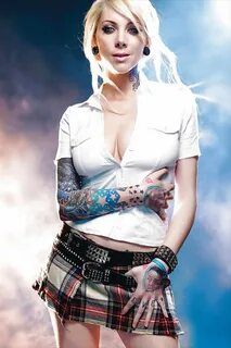 Maria Brink of In This Moment Maria brink, Metal girl, Heavy