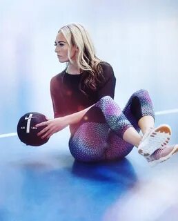 Toni Duggan - Hot Sports Girls