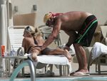 Hulk Hogan rubs teen DAUGHTERS ASS Brooke Hogan MOTHERLESS.C