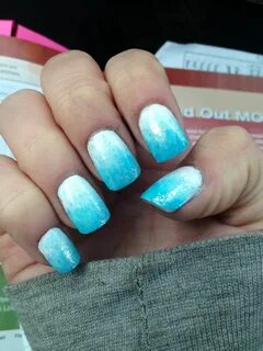 Blue white shimmer ombré nails. Acrylic nail design art. Blu