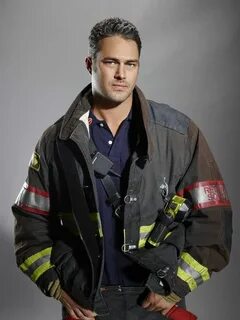 CHICAGO FIRE: Severide, game face Shared by LION Männer in u