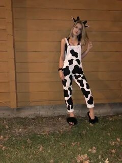 Bitch, imma cow Cow halloween costume, Halloween costume out