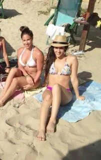 Melissa Loza y Spheffany Loza en bikini (Trome 29-07-2016) -