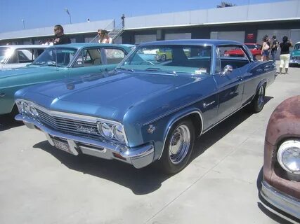 File:1966 Chevrolet Impala 4 door Hardtop (8473278454).jpg -