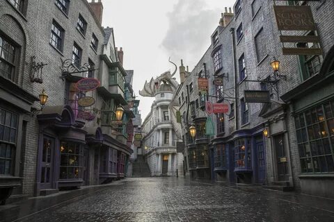 An HD picture of Diagon Alley from Universal Orlando, Florid