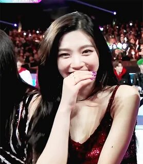 gif, red velvet и joy GIF в We Heart It