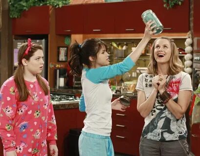 Stills - Wizards of Waverly Place