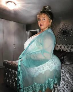 Пэм Лукас нижнее белье 