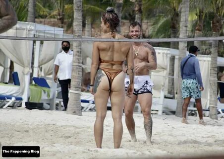 Cara Maria Sorbello on Beach (35 Photos) - Sexy e-Girls 🔞