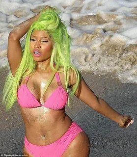 Nicki Minaj bikini pics - Dat Azzz...Hnnnnggggggg.... - Body