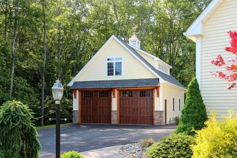 Newport Barn Garage with Timber Frame Eyebrow Roof Garage do