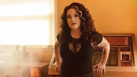 Ashley McBryde: This Town Talks Tour - NowPlayingNashville.c