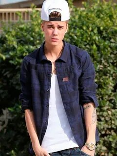 Justin Bieber Changing For Selena Gomez - He’s A Gentleman N