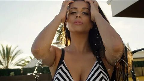 Lilly Singh Hot Moments/Bikini Appearences - YouTube