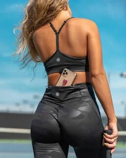 Sommer Ray Fitness Modeling Queen