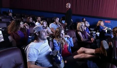 Sexo em público: trepando no cinema - Tudelícias