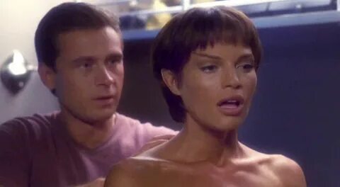 Trip and T'Pol in "Xindi" from Star Trek: Enterprise (photo: