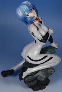 Ayanami Rei Plug Suit Ver. : RE - My Anime Shelf