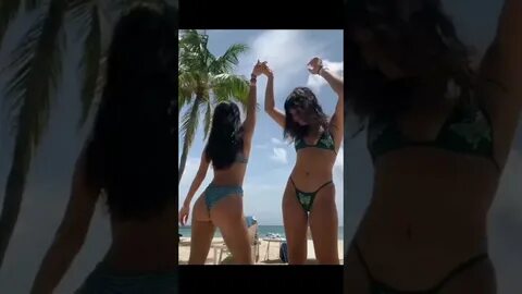 🍑 Charli Damelio Shaking Her Booty 🍑 - YouTube