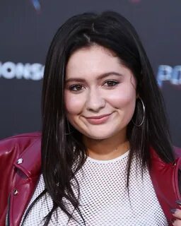 Emma Kenney Wallpapers High Quality Download Free