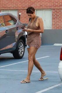 Nicole Murphy's Feet wikiFeet