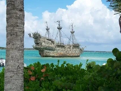 The Flying Dutchman off Castaway Cay - Picture of Castaway C