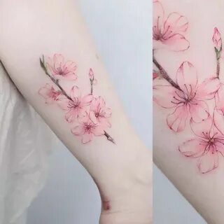 On craque pour le tatouage fleur et son infinité de déclinai