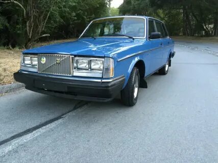 Volvo 240 1985 Blue For Sale. YV1AX8840F3135468 1985 Volvo 2